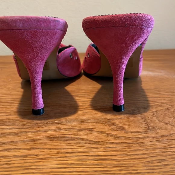 NWOT-Pink suede, mule pumps. Ladies size 10. - Picture 2 of 5